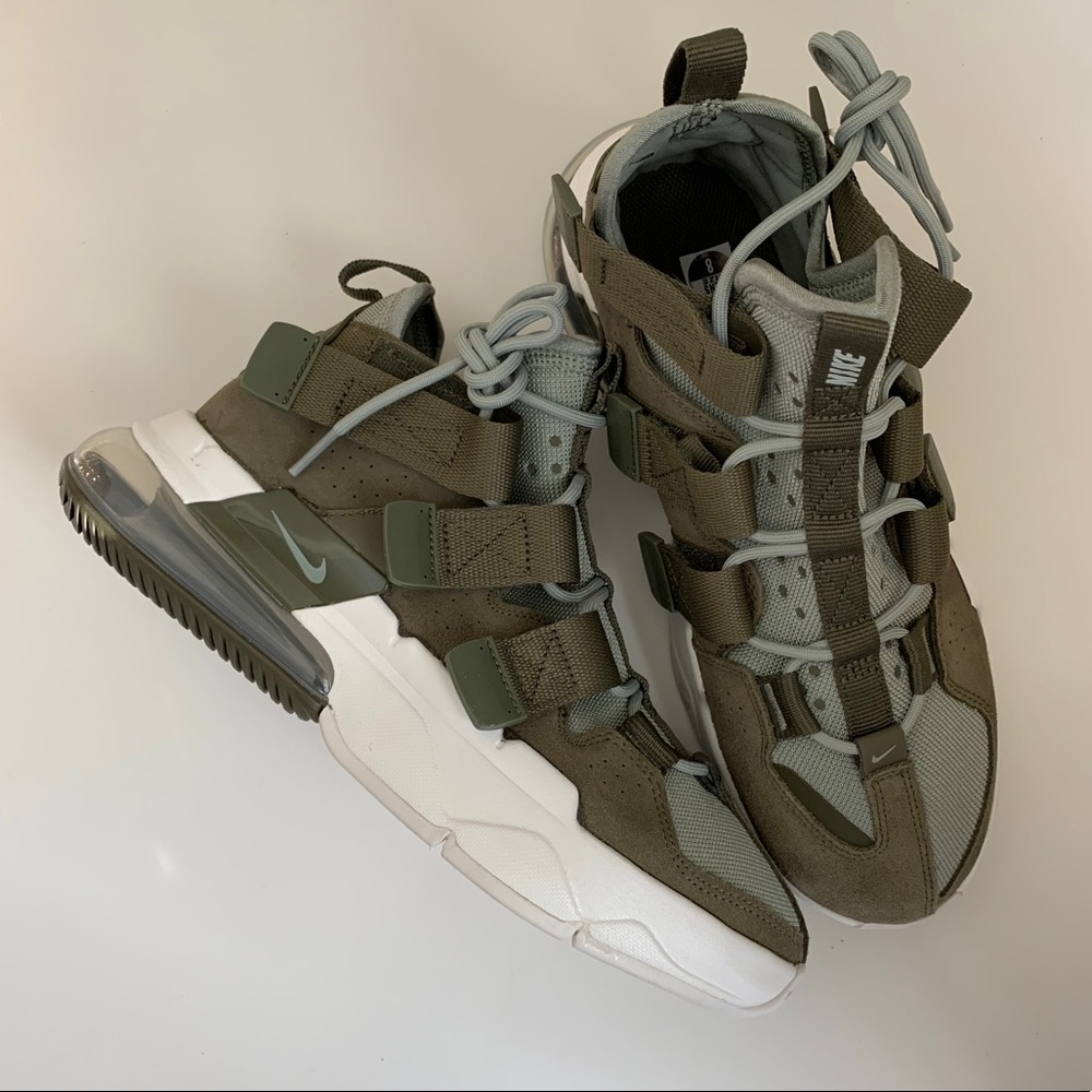 Nike Air Edge 270 - Picture 2 of 9